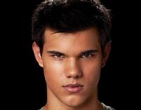 Taylor Lautner osaczony przez fanów