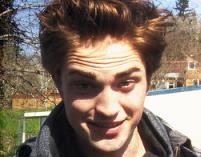 Robert Pattinson wychwalany pod niebiosa