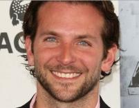 Bradley Cooper jest wzorowym synem